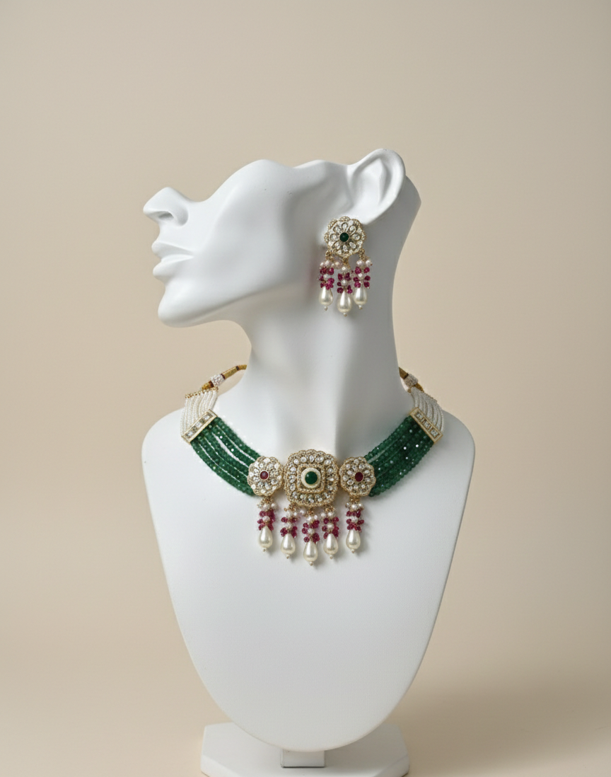 Elitare Emerald Noor Choker