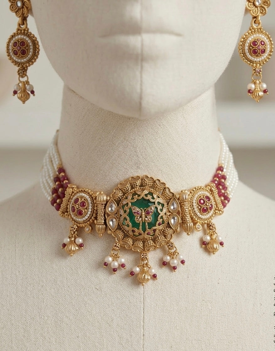 The Titli-e-Khaas Pearl Choker Set