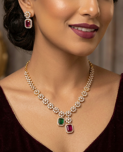 Elitare Twin Bloom Necklace Set