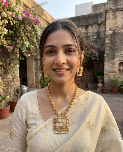 Elitare Rajsi Noor Necklace